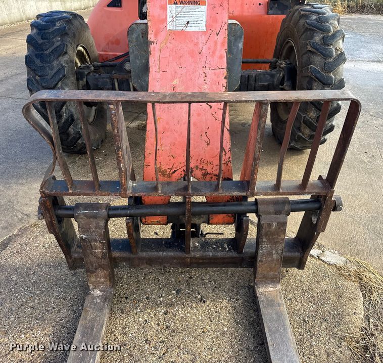 image for item ER0302 2004 JLG Gradall G9-43A telehandler