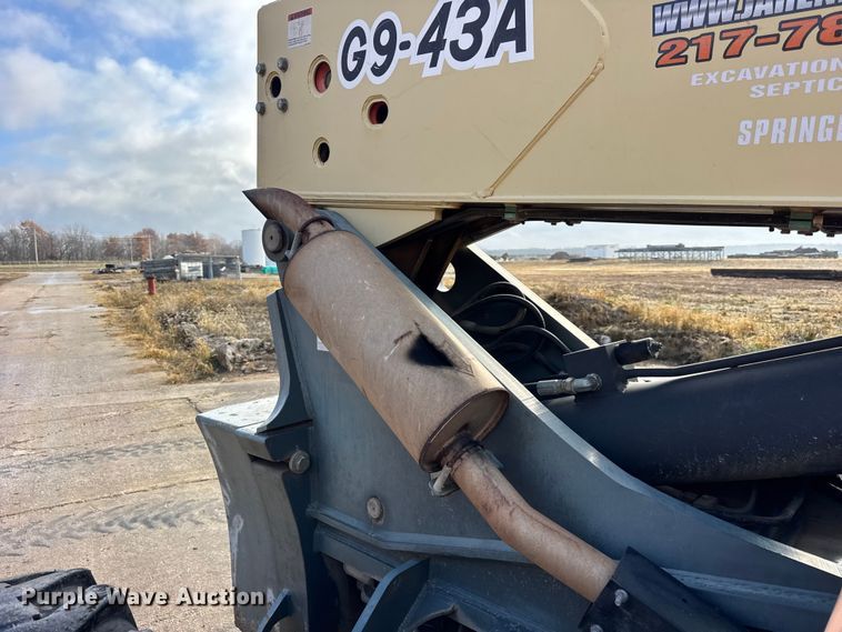 image for item ER0302 2004 JLG Gradall G9-43A telehandler