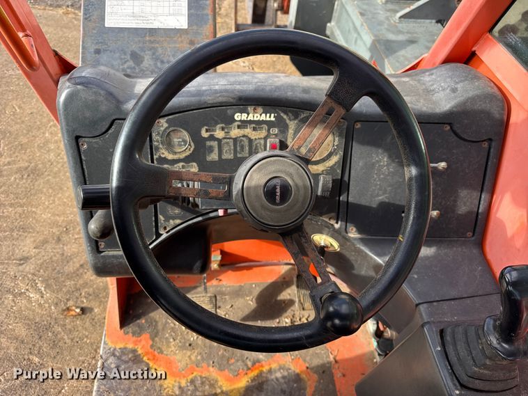 image for item ER0302 2004 JLG Gradall G9-43A telehandler