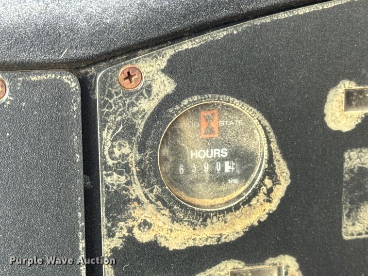 image for item ER0302 2004 JLG Gradall G9-43A telehandler