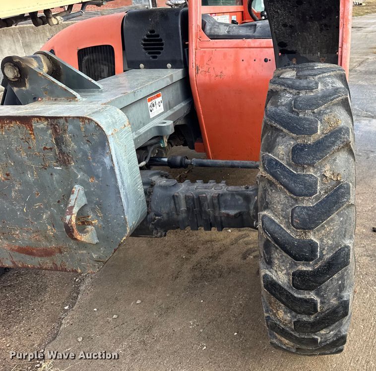 image for item ER0302 2004 JLG Gradall G9-43A telehandler