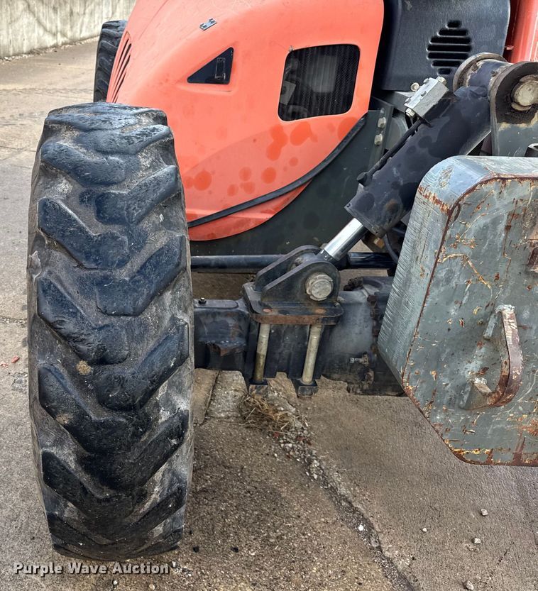 image for item ER0302 2004 JLG Gradall G9-43A telehandler