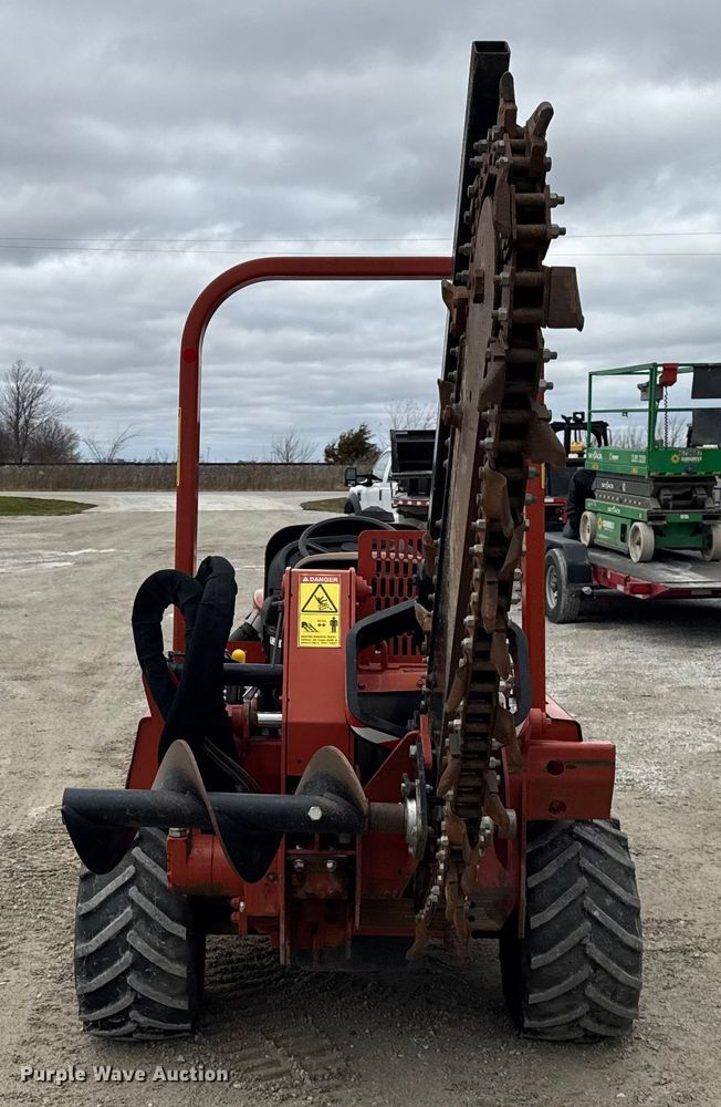 image for item ER0305 2015 Ditch Witch RT45 trencher