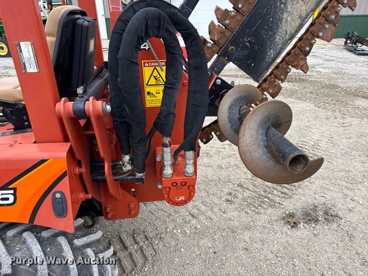 image for item ER0305 2015 Ditch Witch RT45 trencher