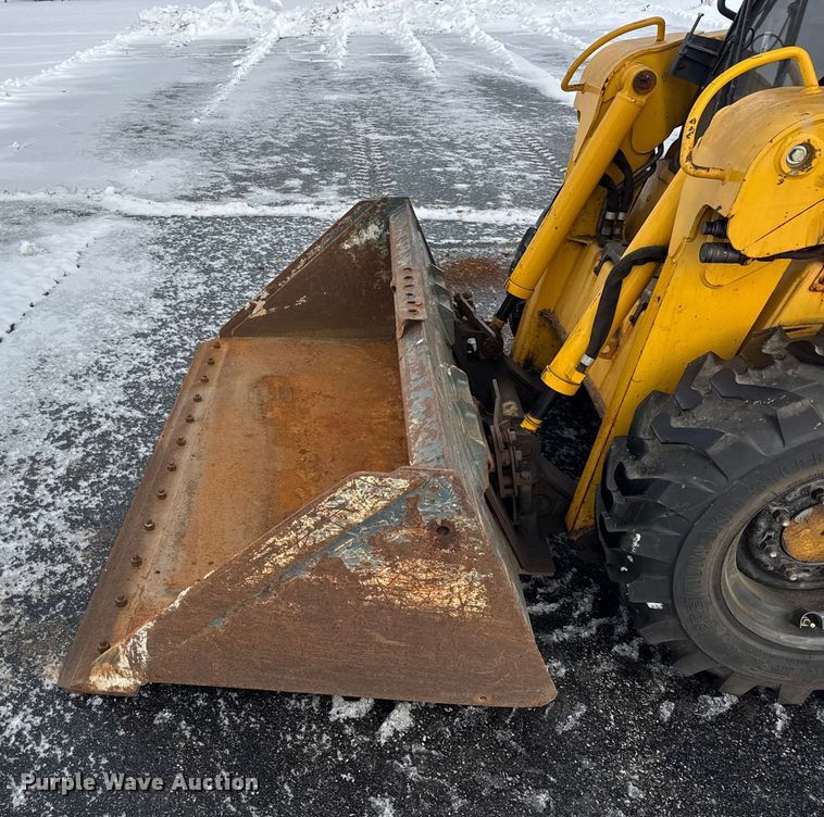 image for item ER0317 2013 Gehl 5640E Turbo skid steer loader