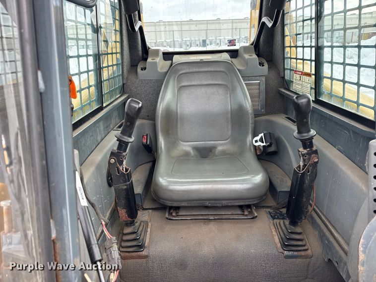 image for item ER0317 2013 Gehl 5640E Turbo skid steer loader