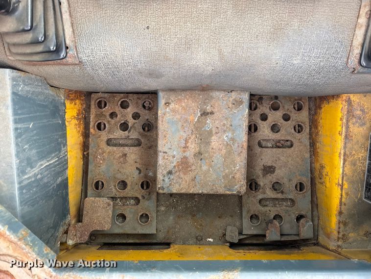 image for item ER0317 2013 Gehl 5640E Turbo skid steer loader