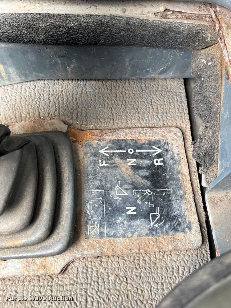 image for item ER0317 2013 Gehl 5640E Turbo skid steer loader