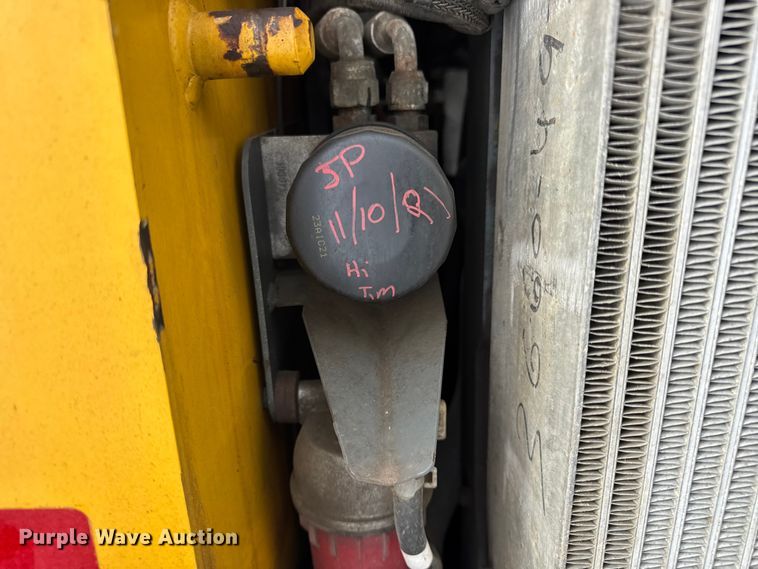 image for item ER0317 2013 Gehl 5640E Turbo skid steer loader