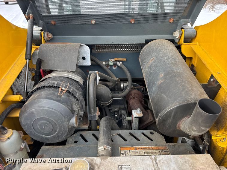 image for item ER0317 2013 Gehl 5640E Turbo skid steer loader