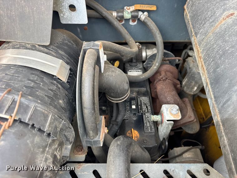 image for item ER0317 2013 Gehl 5640E Turbo skid steer loader