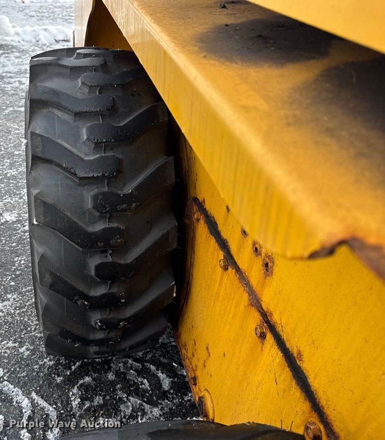 image for item ER0317 2013 Gehl 5640E Turbo skid steer loader