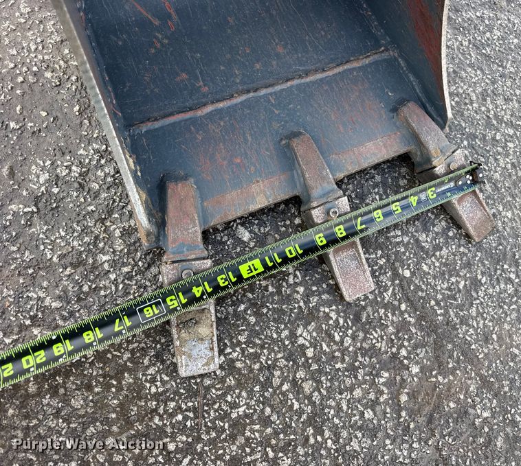 image for item ER0320 2020 Sunward SWE18UF mini excavator