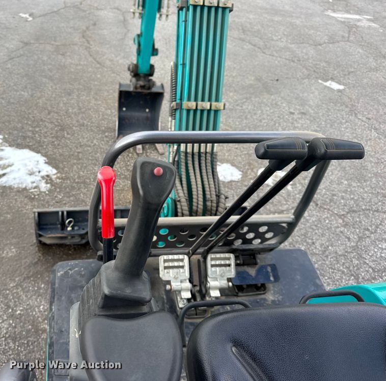 image for item ER0320 2020 Sunward SWE18UF mini excavator