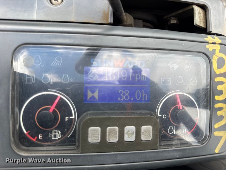 image for item ER0320 2020 Sunward SWE18UF mini excavator