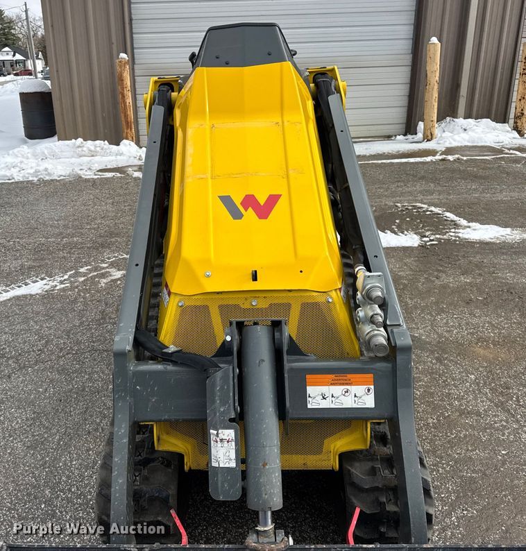image for item ER0321 2022 Wacker Neuson SM100 compact utility loader