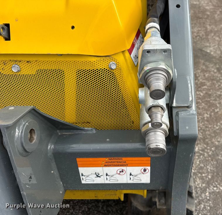 image for item ER0321 2022 Wacker Neuson SM100 compact utility loader