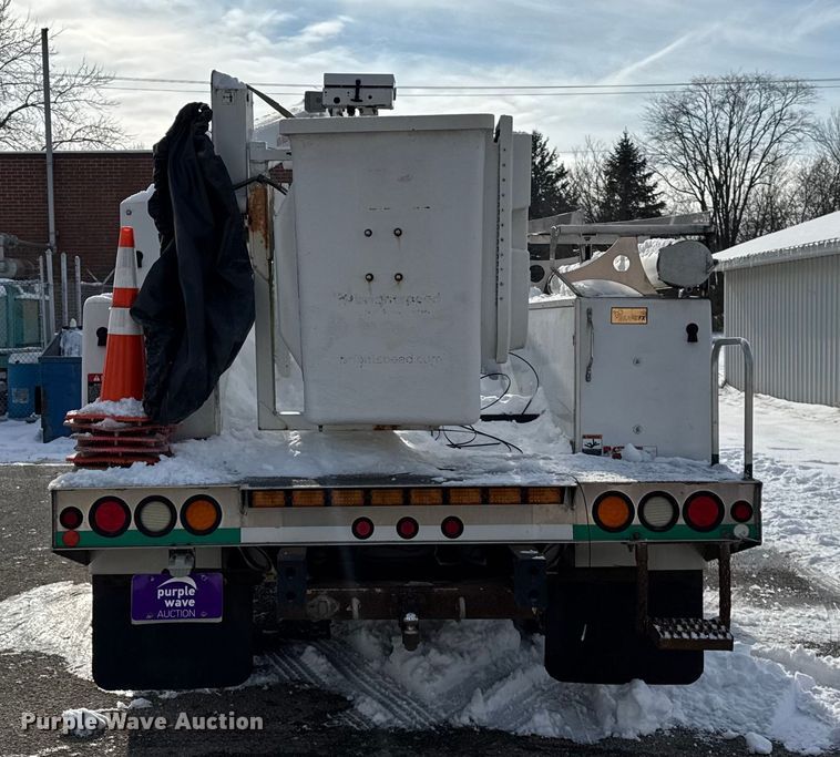 image for item ER0324 2014 Ford F450 Super Duty bucket truck