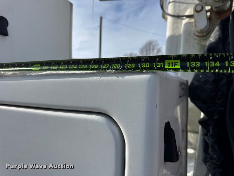 image for item ER0324 2014 Ford F450 Super Duty bucket truck