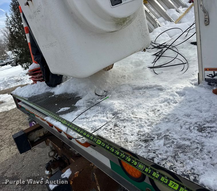 image for item ER0324 2014 Ford F450 Super Duty bucket truck