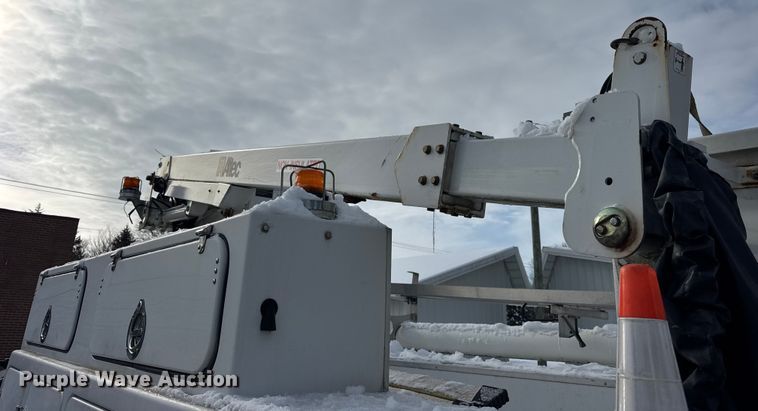 image for item ER0324 2014 Ford F450 Super Duty bucket truck