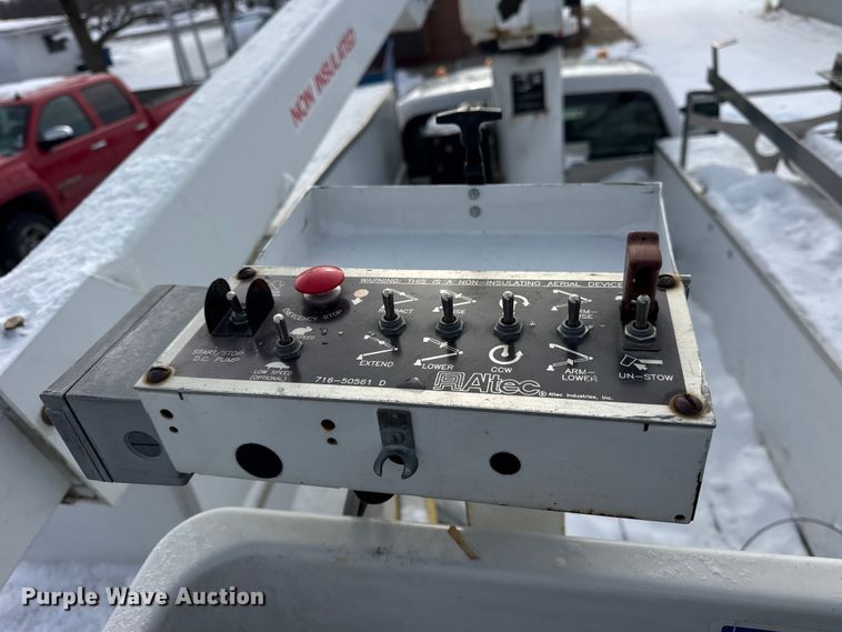 image for item ER0324 2014 Ford F450 Super Duty bucket truck