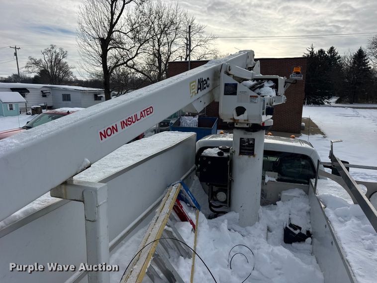 image for item ER0324 2014 Ford F450 Super Duty bucket truck