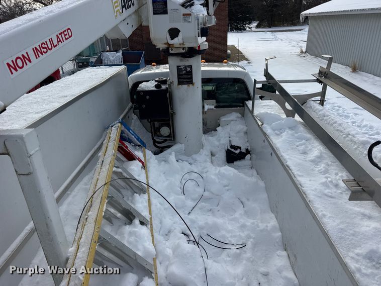 image for item ER0324 2014 Ford F450 Super Duty bucket truck