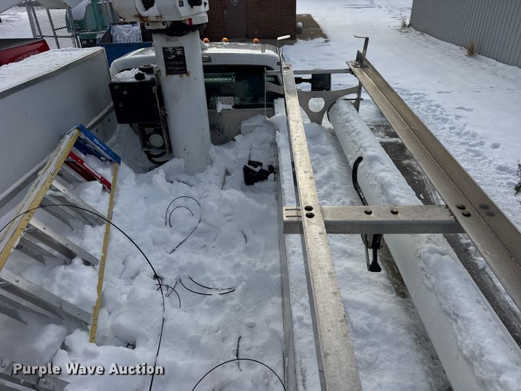 image for item ER0324 2014 Ford F450 Super Duty bucket truck