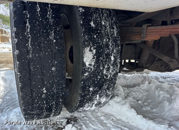 image for item ER0324 2014 Ford F450 Super Duty bucket truck