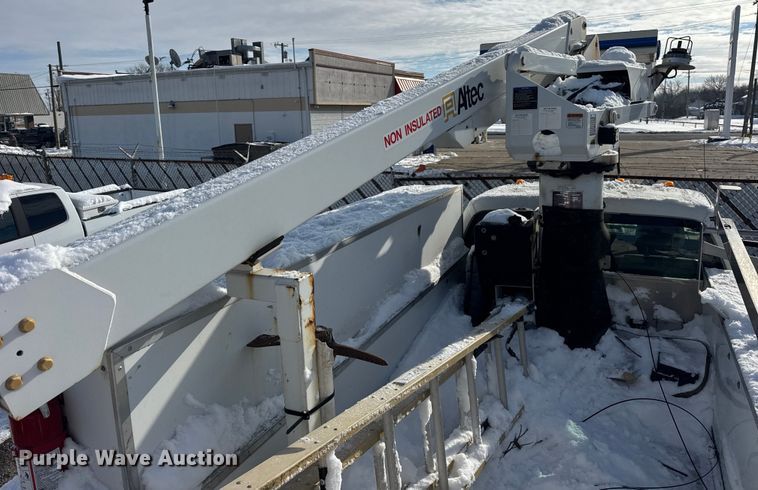 image for item ER0325 2012 Ford F450 Super Duty bucket truck