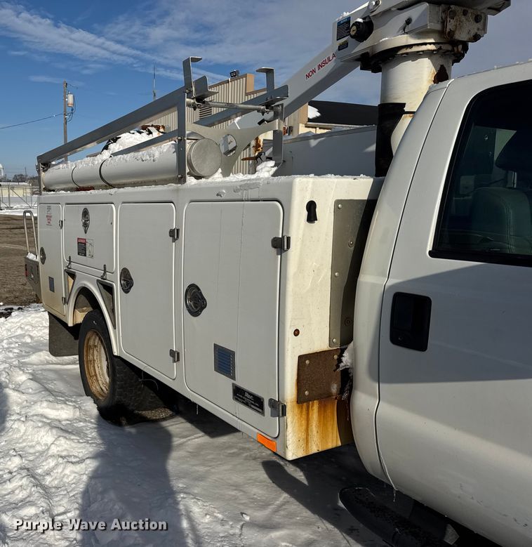 image for item ER0325 2012 Ford F450 Super Duty bucket truck