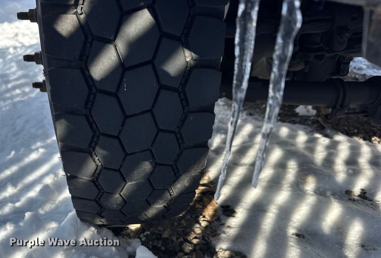 image for item ER0325 2012 Ford F450 Super Duty bucket truck