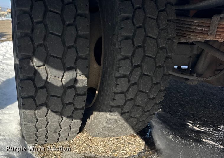 image for item ER0325 2012 Ford F450 Super Duty bucket truck