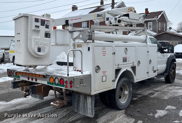 image for item ER0326 2014 Ford F450 Super Duty bucket truck