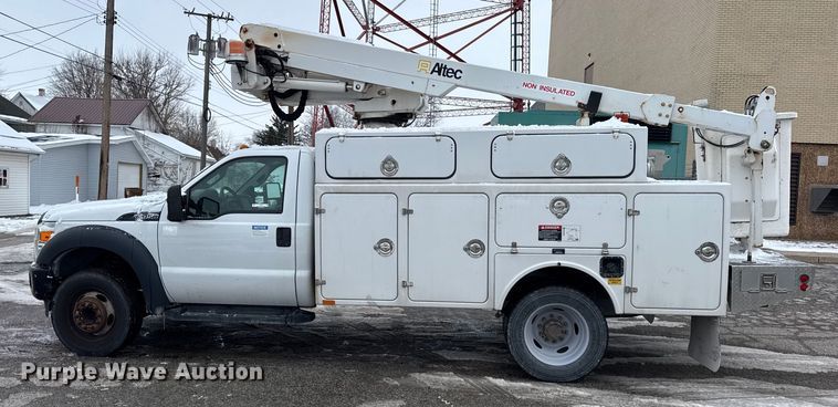 image for item ER0326 2014 Ford F450 Super Duty bucket truck