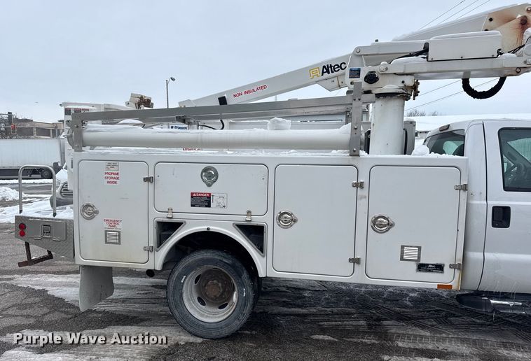 image for item ER0326 2014 Ford F450 Super Duty bucket truck