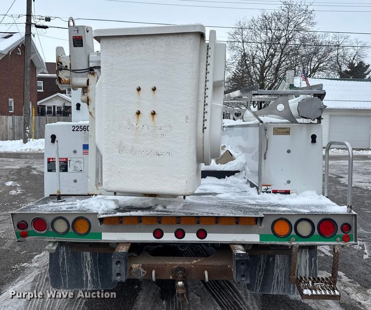 image for item ER0326 2014 Ford F450 Super Duty bucket truck