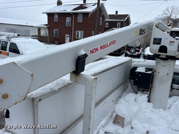 image for item ER0326 2014 Ford F450 Super Duty bucket truck