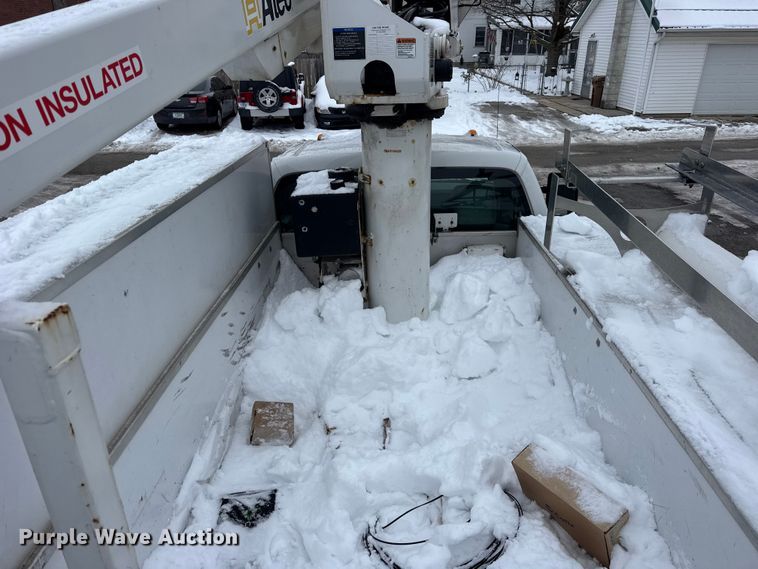 image for item ER0326 2014 Ford F450 Super Duty bucket truck