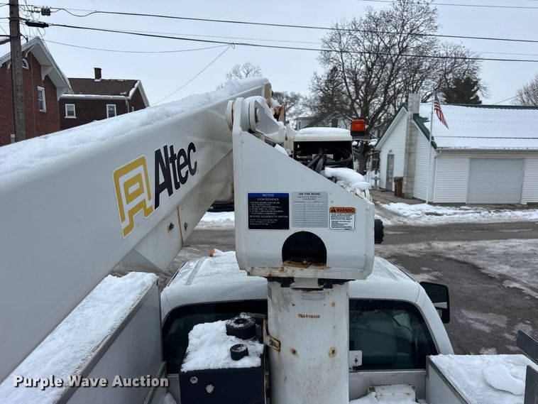 image for item ER0326 2014 Ford F450 Super Duty bucket truck