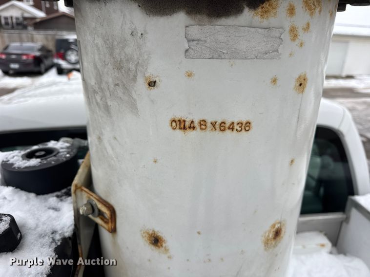 image for item ER0326 2014 Ford F450 Super Duty bucket truck