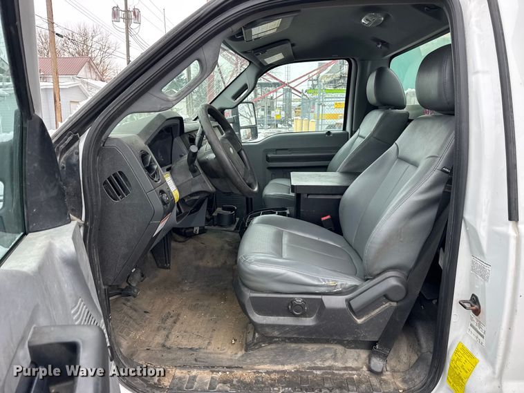 image for item ER0326 2014 Ford F450 Super Duty bucket truck