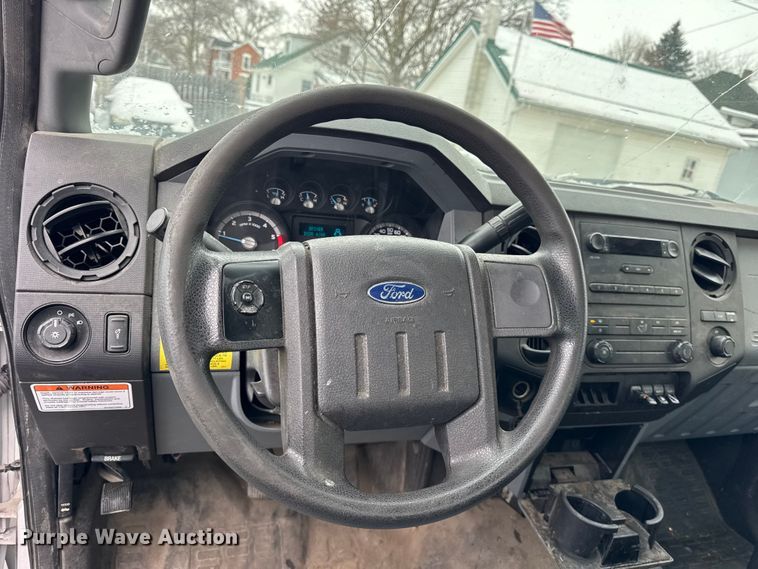 image for item ER0326 2014 Ford F450 Super Duty bucket truck