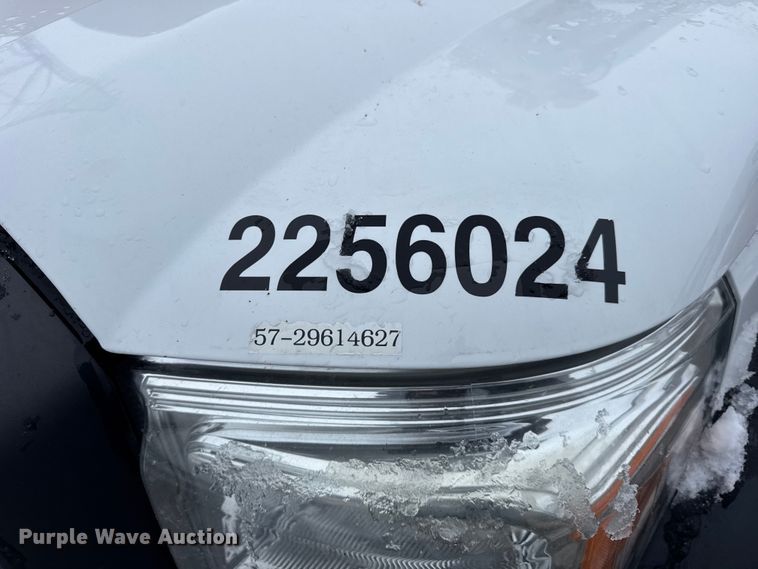 image for item ER0326 2014 Ford F450 Super Duty bucket truck