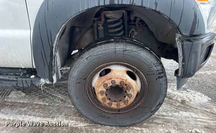 image for item ER0326 2014 Ford F450 Super Duty bucket truck