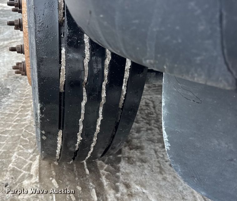 image for item ER0326 2014 Ford F450 Super Duty bucket truck