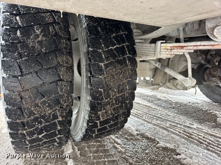 image for item ER0326 2014 Ford F450 Super Duty bucket truck