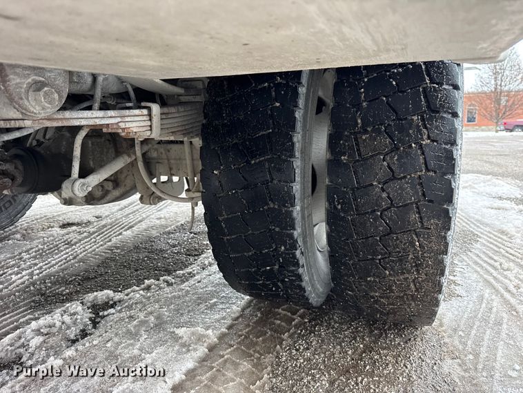 image for item ER0326 2014 Ford F450 Super Duty bucket truck