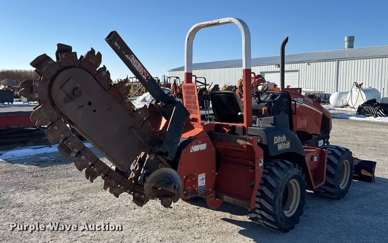 image for item ER0327 2007 Ditch Witch RT55 trencher
